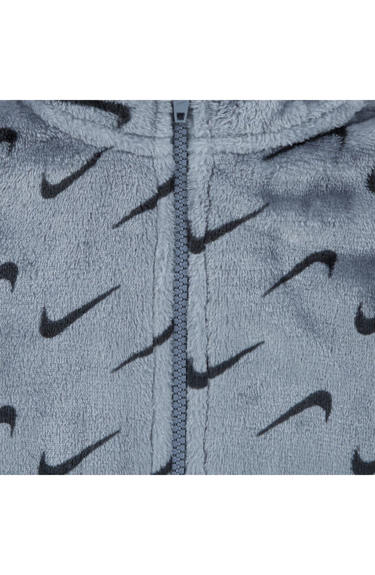 SMOKE GREY