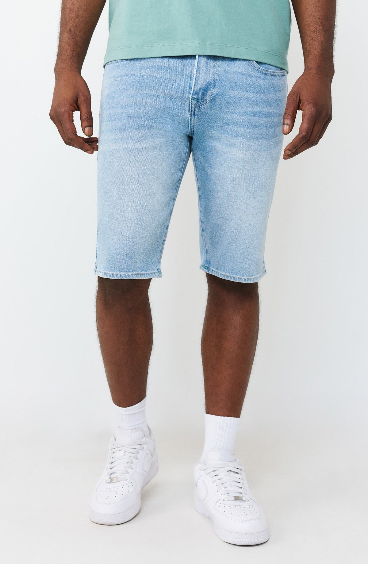 LIGHT BLUE SUEDE WASH