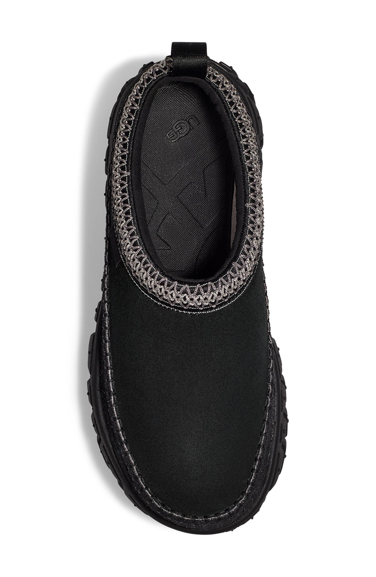 BLACK / BLACK