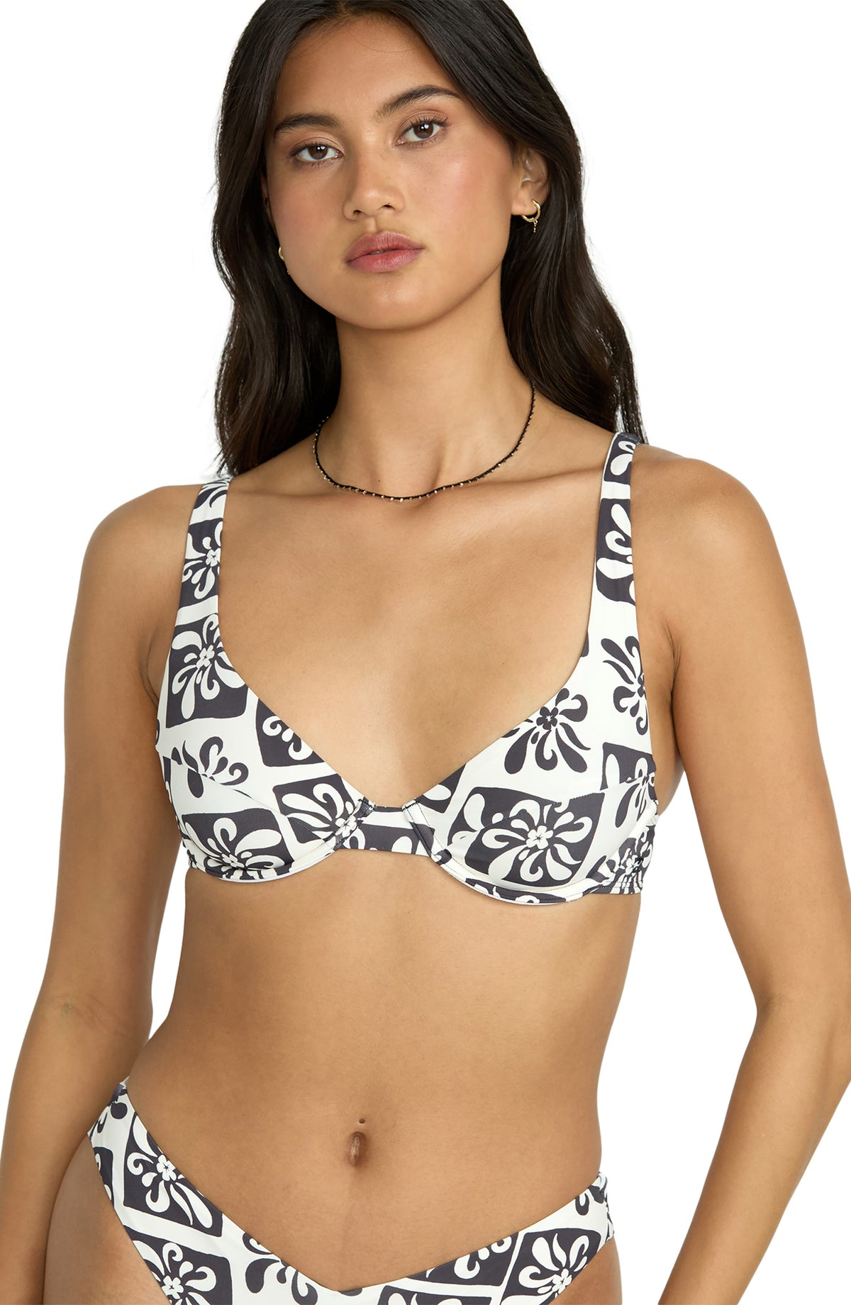 WHITE/ BLACK SANDS