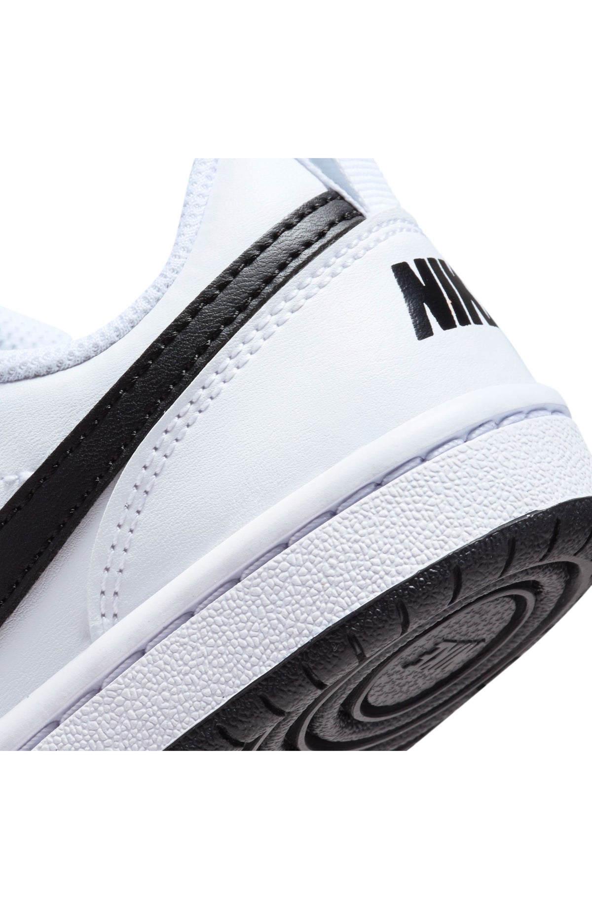 WHITE/ BLACK